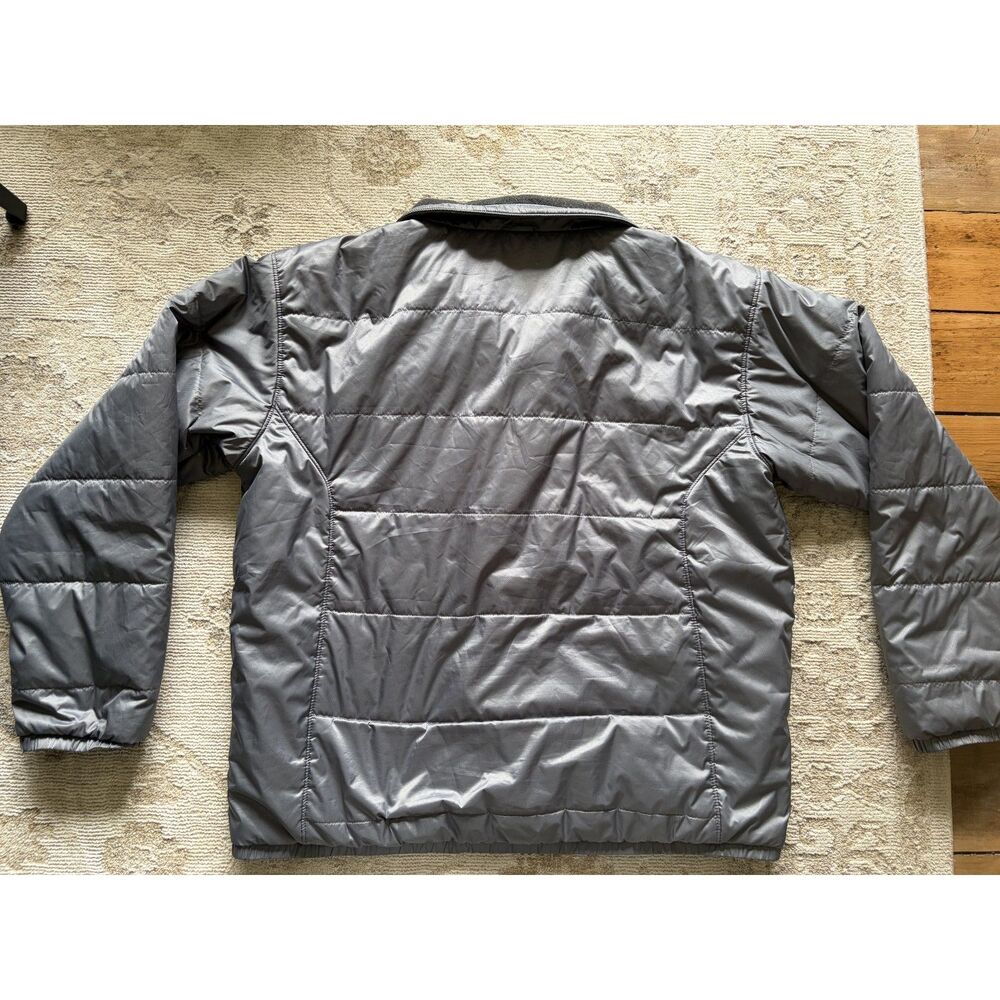 Lightweight North Face Puffer Jacket - Picture 2 of 6